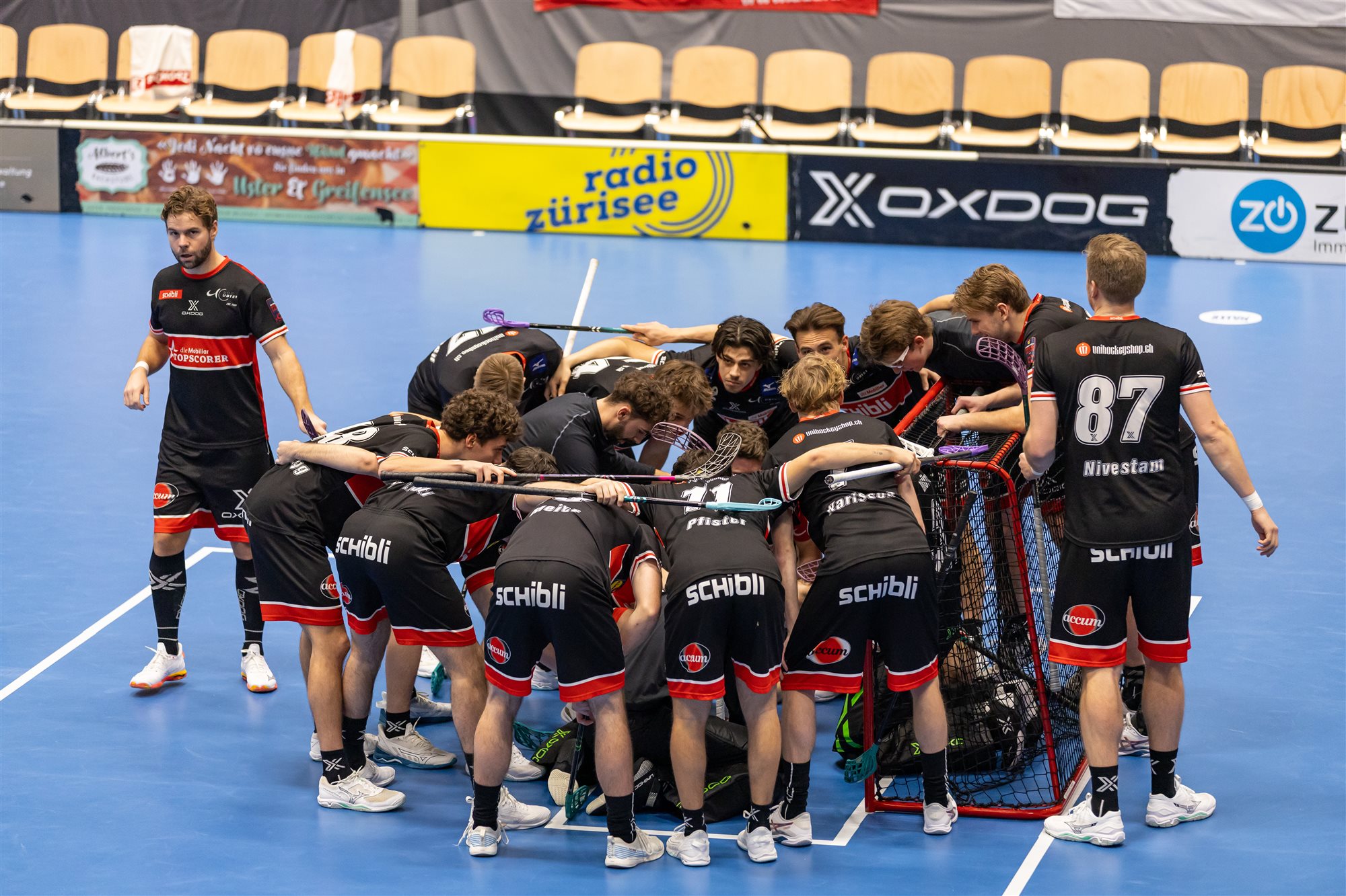 L-UPL: USTER ARBEITET SICH ZUM SIEG GEGEN DAS TABELLENSCHLUSSLICHT L-UPL: USTER ARBEITET SICH ZUM SIEG GEGEN DAS TABELLENSCHLUSSLICHT